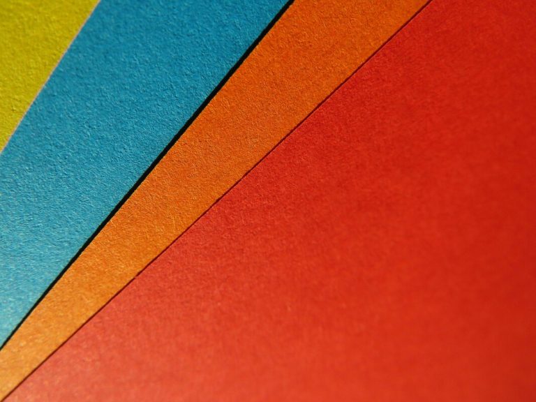 Tapety w paski – praktyczny przewodnik po wyborze, stylu i zakupach